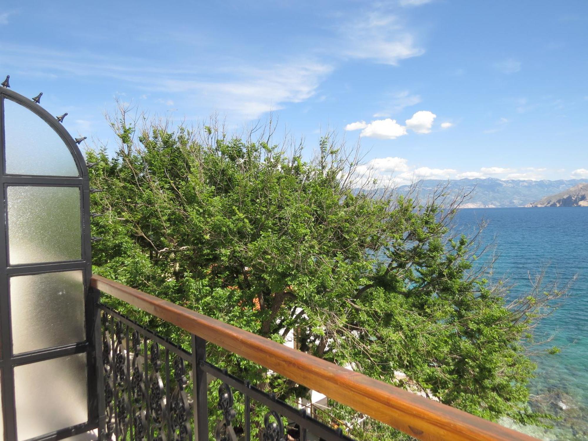 Apartments Authentic Baska 1 Chambre photo